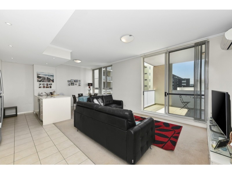 587/33 Hill Road, Wentworth Point NSW 2127
