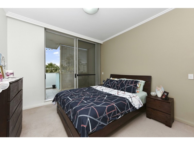 587/33 Hill Road, Wentworth Point NSW 2127