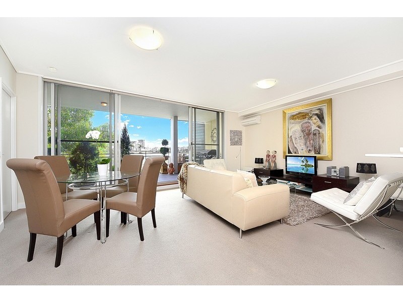 214/3 Amalfi Drive, Wentworth Point NSW 2127