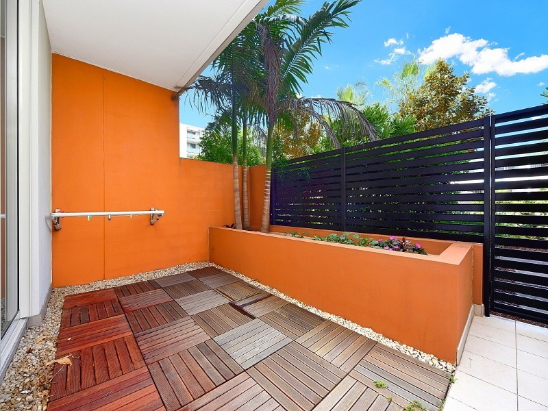 380/33 Hill Road, Wentworth Point NSW 2127