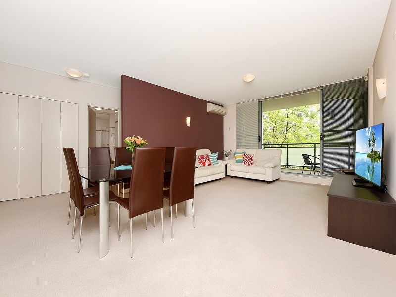 202/5 Stromboli Strait, Wentworth Point NSW 2127