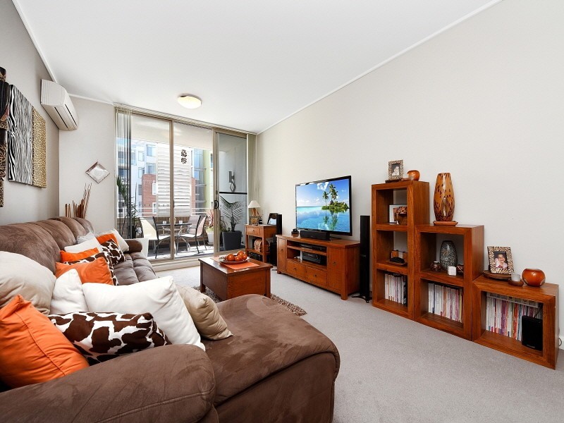 515/37 Amalfi Drive, Wentworth Point NSW 2127