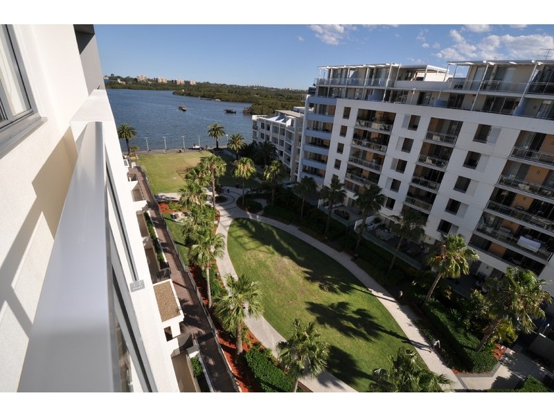 701/7 Stromboi Strait, Wentworth Point NSW 2127