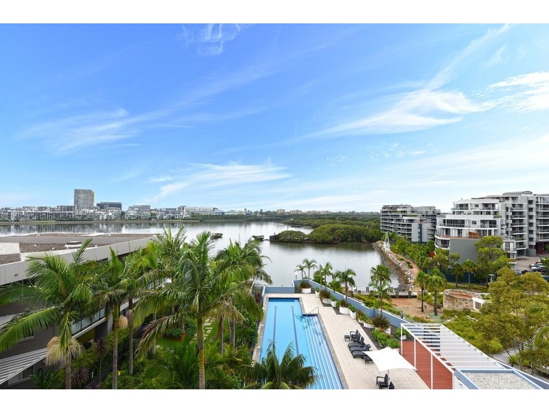 682/4 The Crescent, Wentworth Point NSW 2127