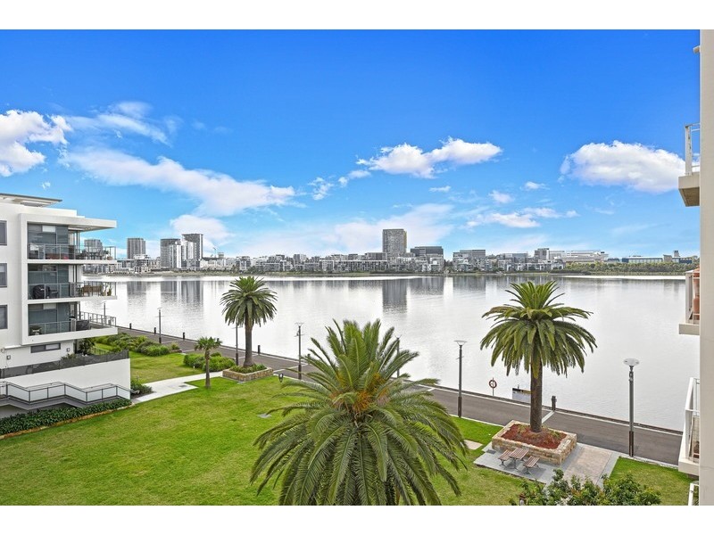 424/8 Stromboli Strait, Wentworth Point NSW 2127