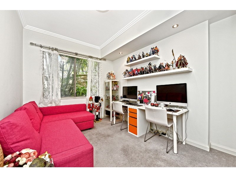 1 Stromboli Strait, Wentworth Point NSW 2127