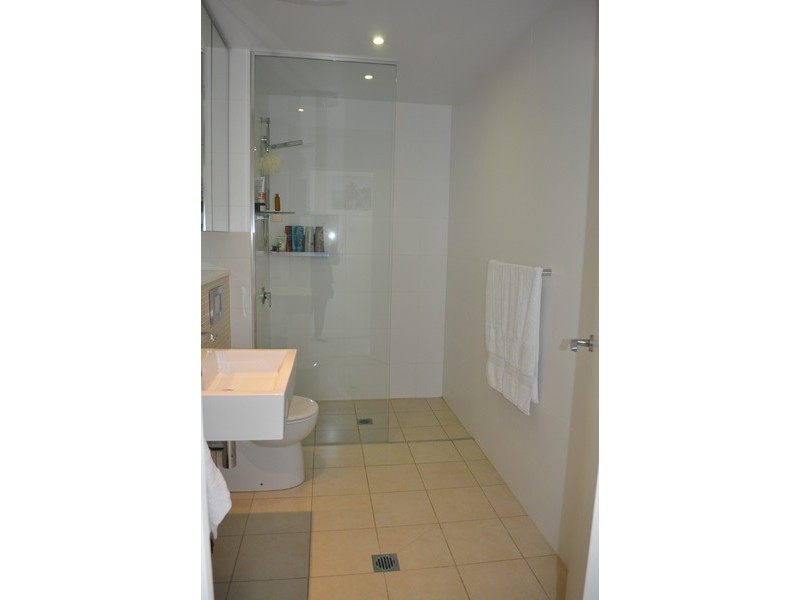 802/25 Hill Road, Wentworth Point NSW 2127