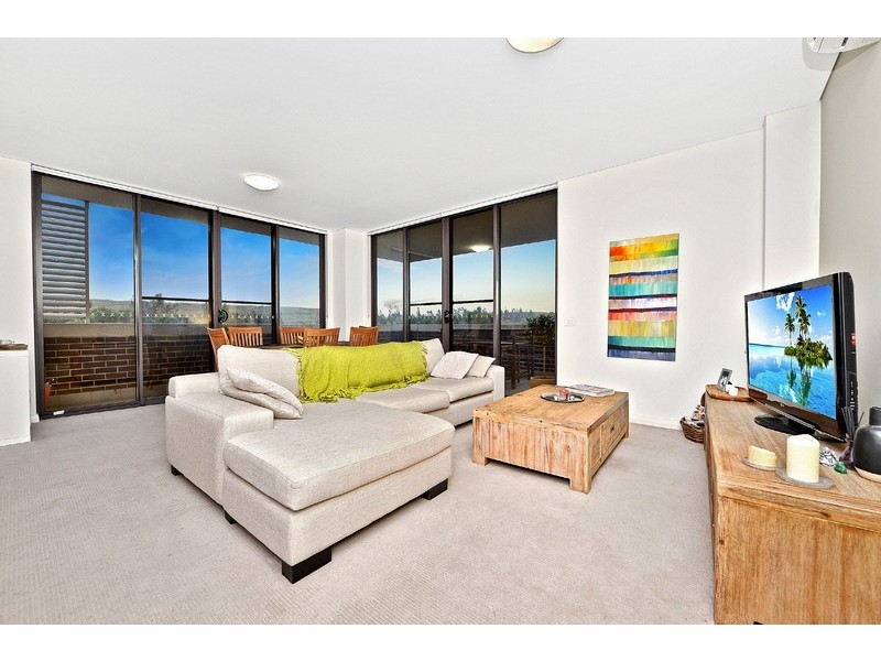 412/27 Hill Road, Wentworth Point NSW 2127