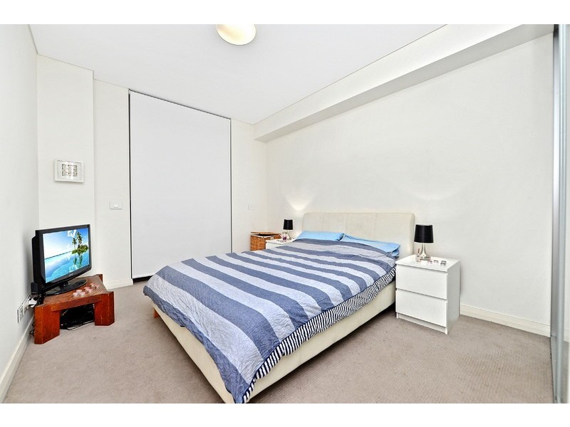 412/27 Hill Road, Wentworth Point NSW 2127