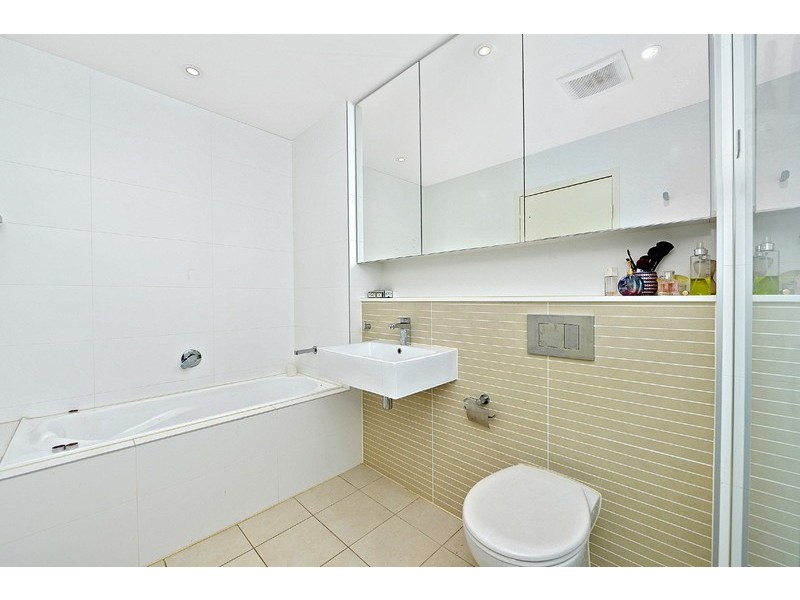 412/27 Hill Road, Wentworth Point NSW 2127