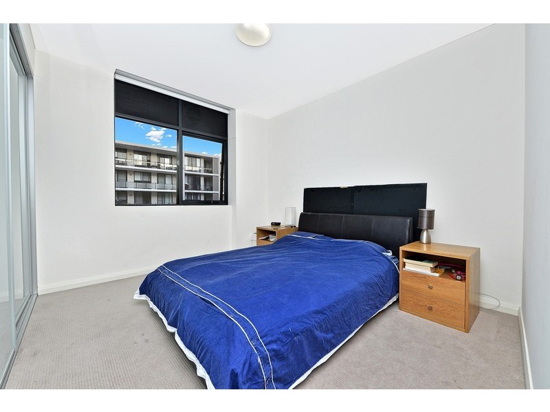 411/18 Corniche Drive, Wentworth Point NSW 2127