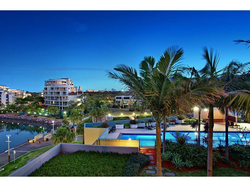 641/2 The Crescent, Wentworth Point NSW 2127