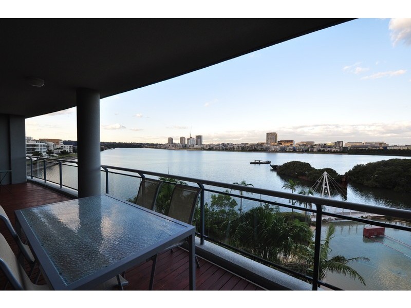 41/27 Bennelong Parkway, Wentworth Point NSW 2127