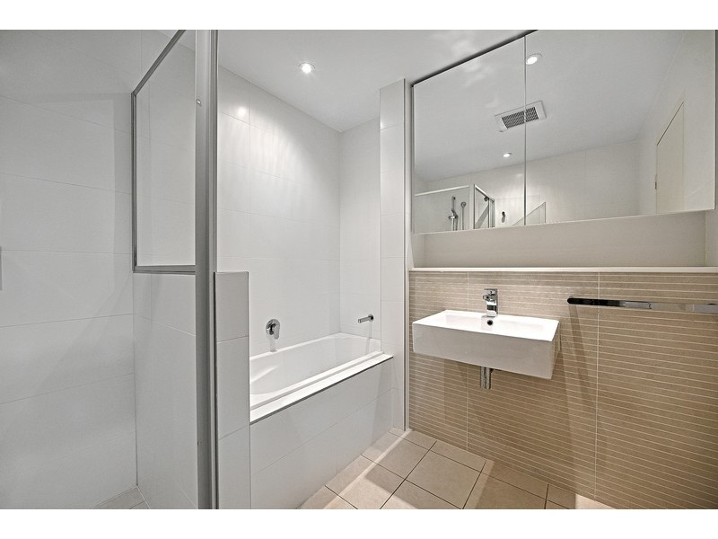 114/6 Baywater Drive, Wentworth Point NSW 2127
