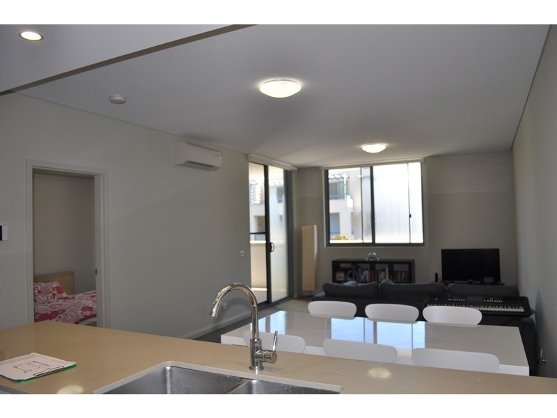 202/8 Marine Parade, Wentworth Point NSW 2127