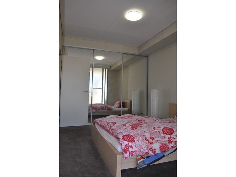 202/8 Marine Parade, Wentworth Point NSW 2127