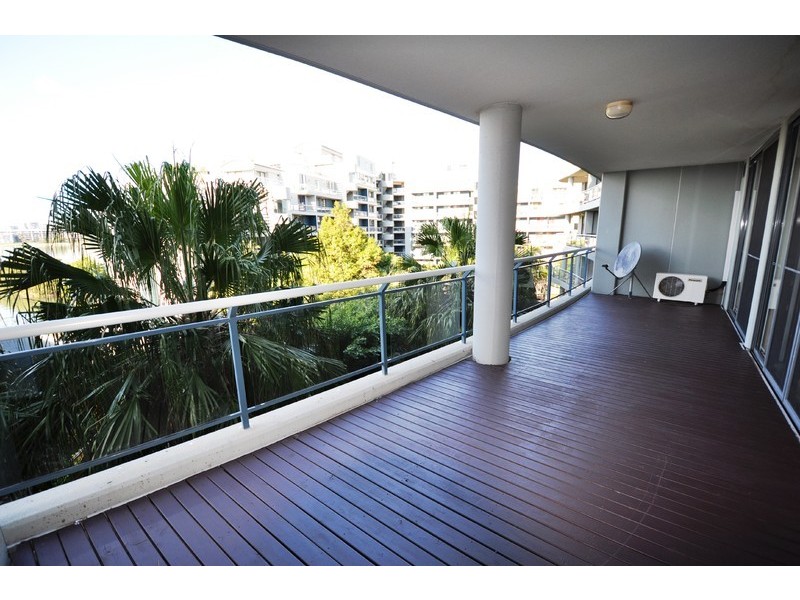 113/27 Bennelong Parkway, Wentworth Point NSW 2127