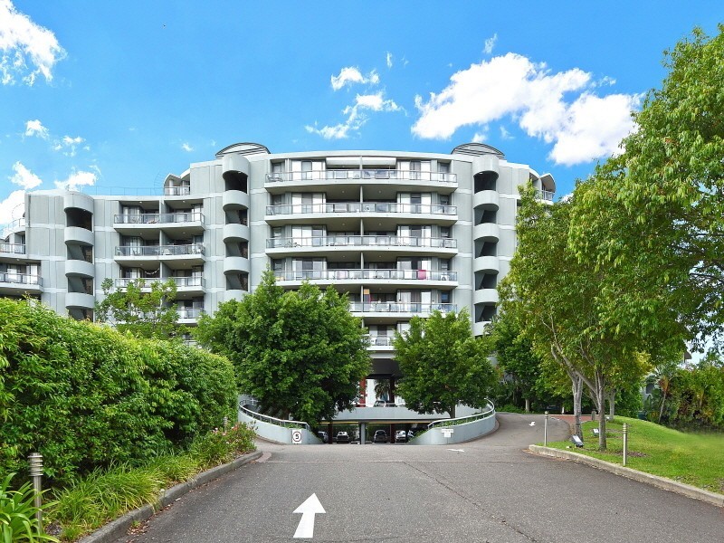 113/27 Bennelong Parkway, Wentworth Point NSW 2127