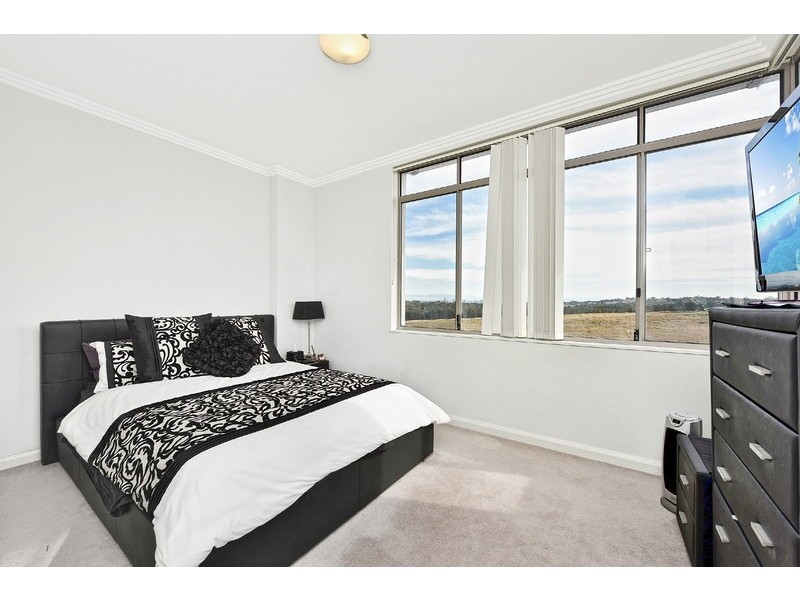 812/21 Hill Road, Wentworth Point NSW 2127