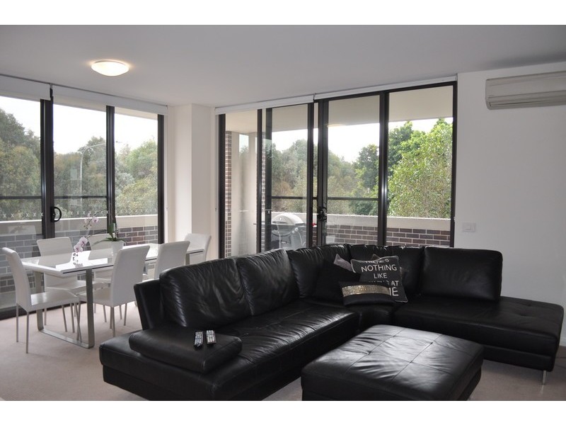 211/27 Hill Road, Wentworth Point NSW 2127