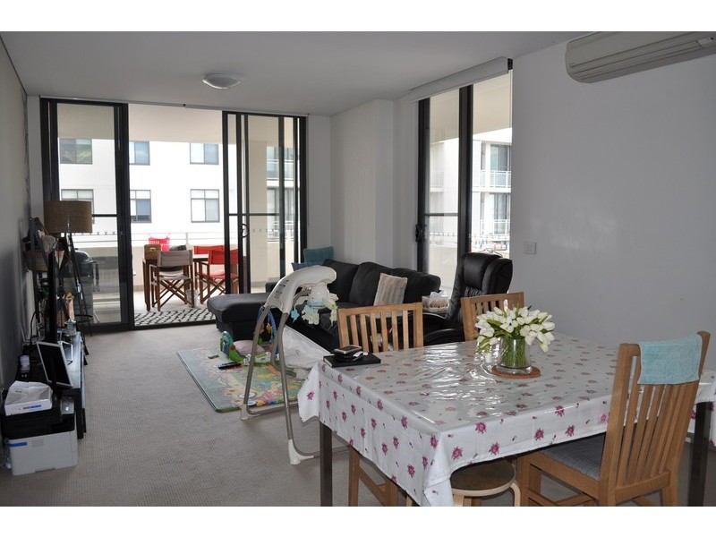 711/27 Hill Road, Wentworth Point NSW 2127