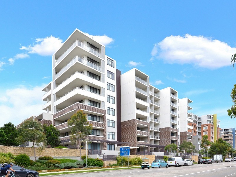 711/27 Hill Road, Wentworth Point NSW 2127