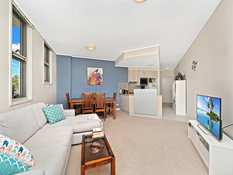 211/1 The Piazza, Wentworth Point NSW 2127