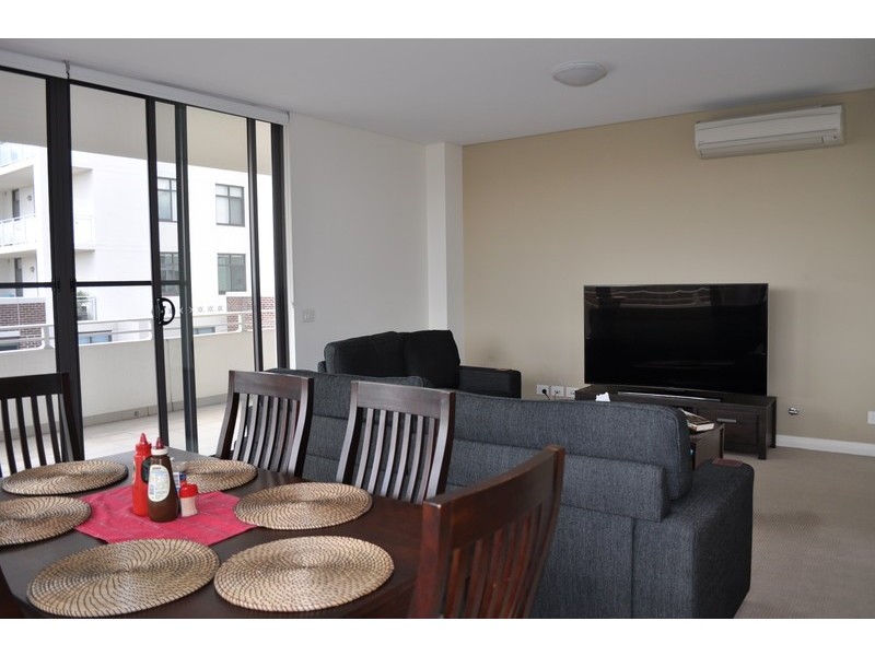 512/27 Hill Road – Corsica, Wentworth Point NSW 2127