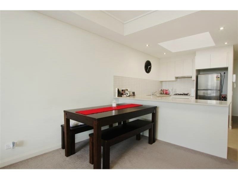 803/19 Hill Road – Sorrento, Wentworth Point NSW 2127