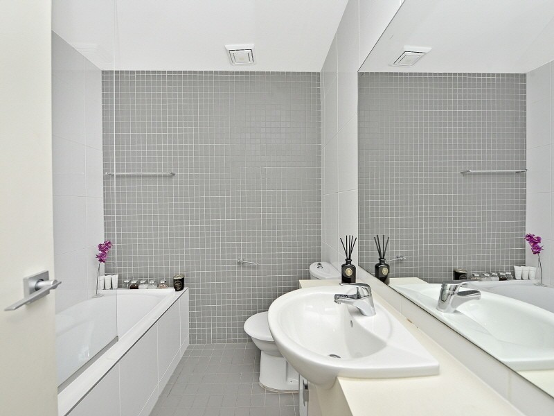 211/4 Stromboli Strait, Wentworth Point NSW 2127