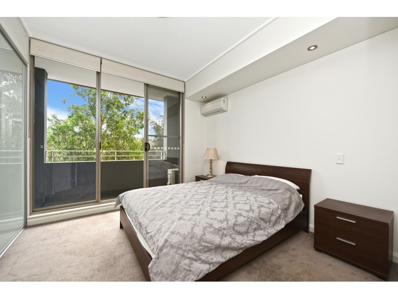 102/19 Hill Road, Wentworth Point NSW 2127