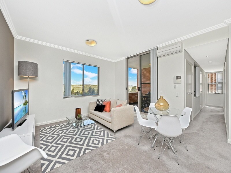 514/21 Hill Road, Wentworth Point NSW 2127