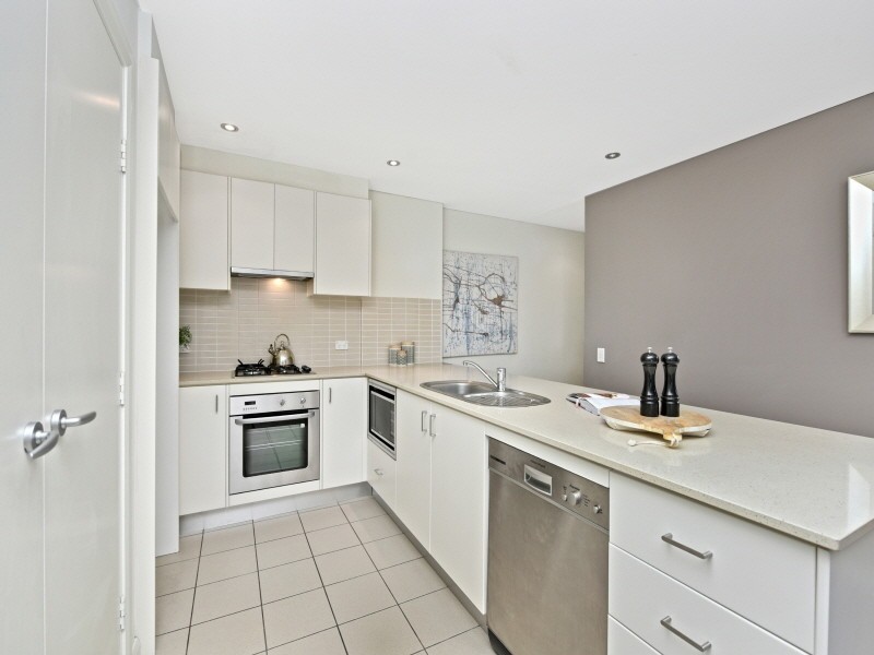 514/21 Hill Road, Wentworth Point NSW 2127