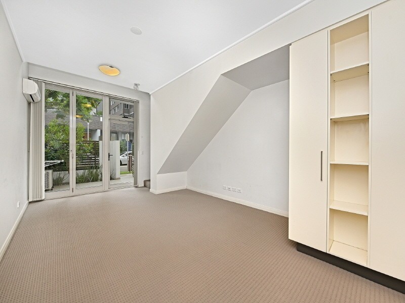 131/23 Savona Drive, Wentworth Point NSW 2127