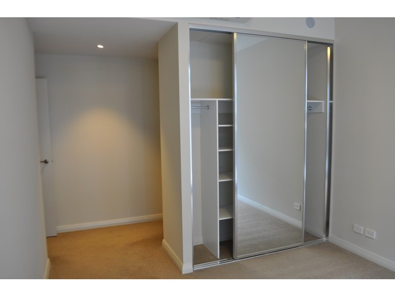 305/1 Footbridge Boulevard, Wentworth Point NSW 2127