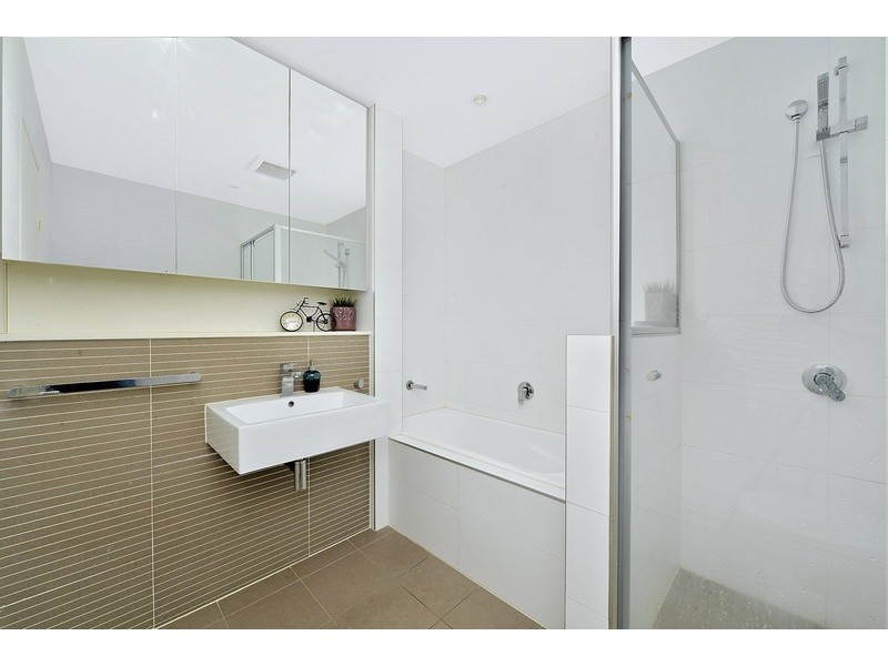 225/45 Amalfi Drive, Wentworth Point NSW 2127