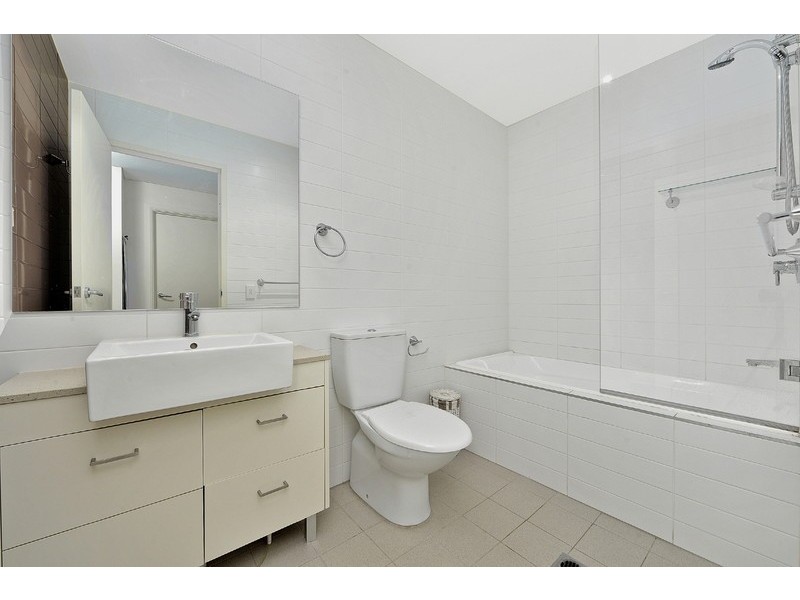 202/19 Hill Road, Wentworth Point NSW 2127