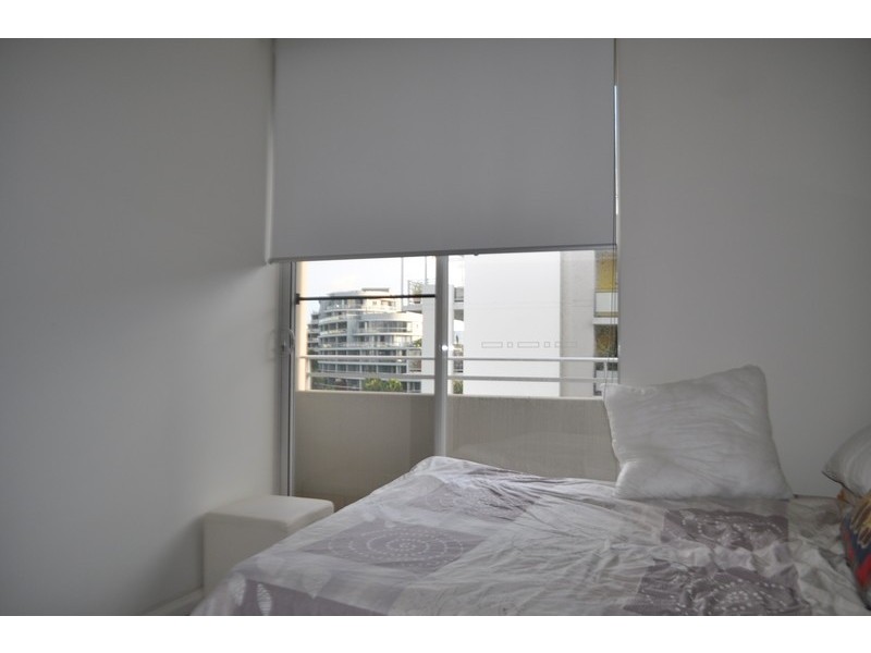 429/8 Stromboli Strait, Wentworth Point NSW 2127