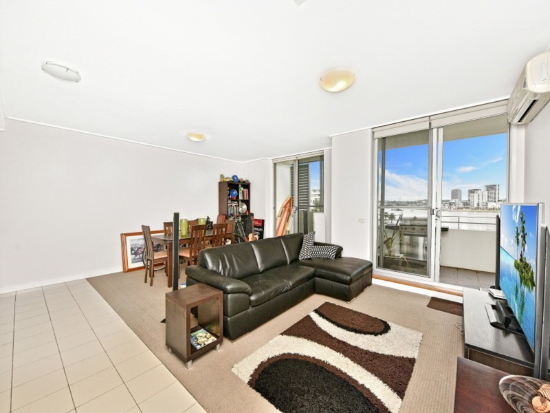 421/25 Bennelong Parkway, Wentworth Point NSW 2127