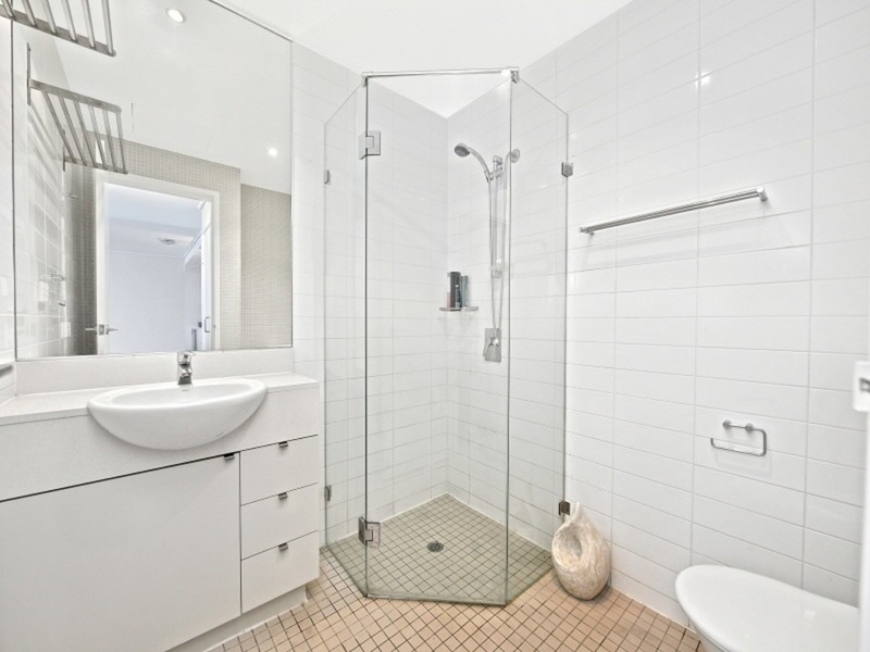 421/25 Bennelong Parkway, Wentworth Point NSW 2127