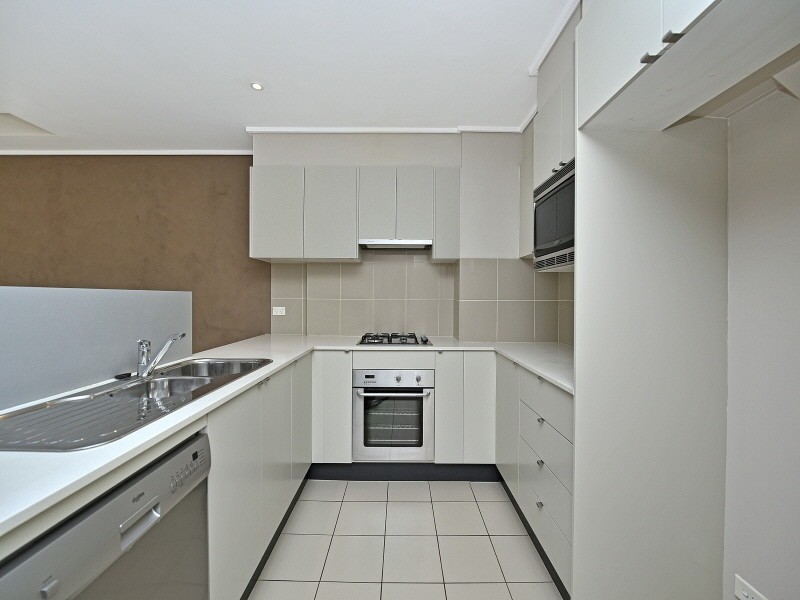 123/25 Bennelong Parkway, Wentworth Point NSW 2127