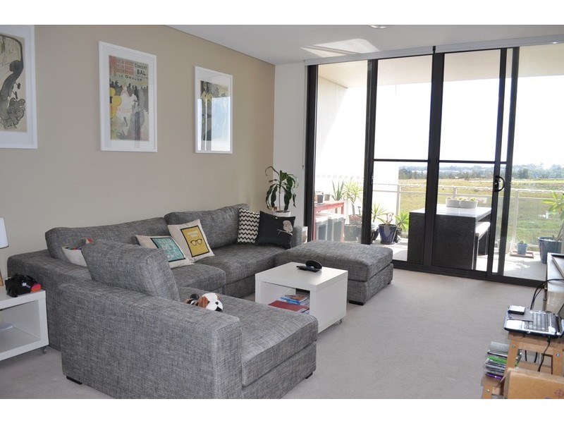 802/25 Hill Road, Wentworth Point NSW 2127