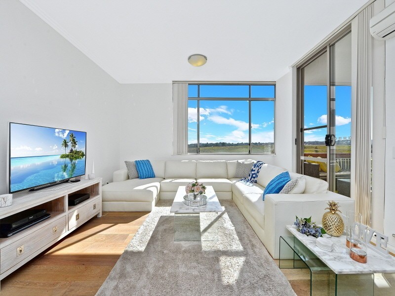 714/21 Hill Road, Wentworth Point NSW 2127