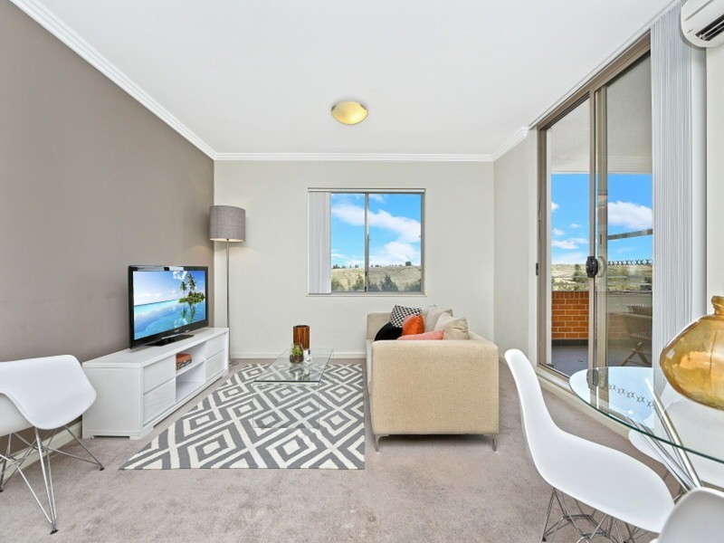 514/21 Hill Road, Wentworth Point NSW 2127