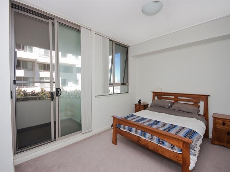 301/19 Hill Road, Wentworth Point NSW 2127