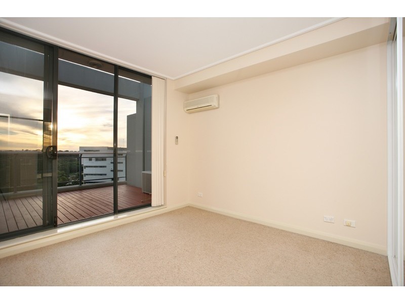 100/27 ‘Mariners Cove’ Bennelong Parkway, Wentworth Point NSW 2127