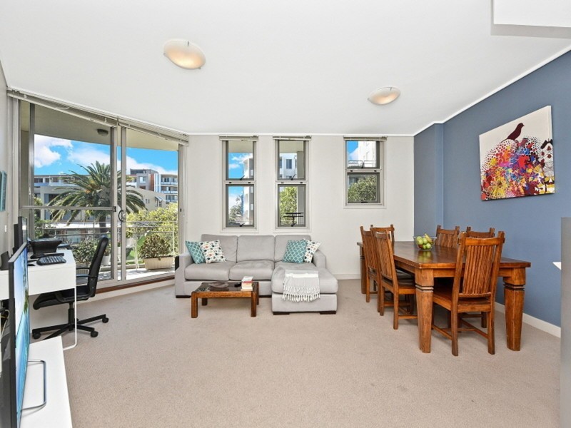 211/1 The Piazza, Wentworth Point NSW 2127