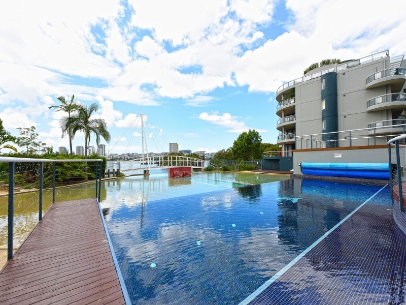 96/27 Bennelong Parkway, Wentworth Point NSW 2127