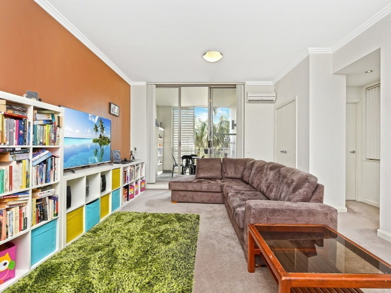 217/21 Hill Road, Wentworth Point NSW 2127