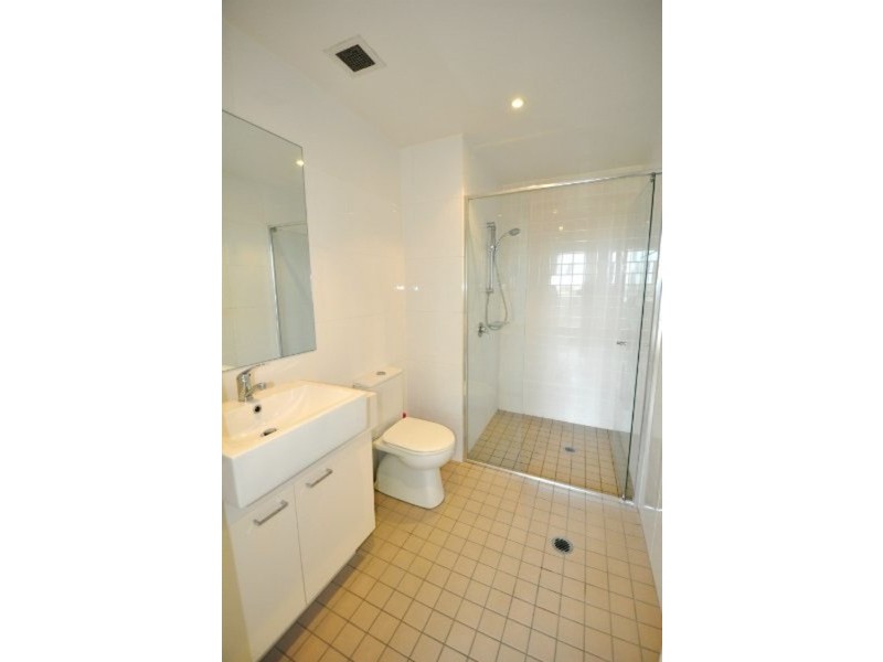 682/33 Hill Road, Wentworth Point NSW 2127